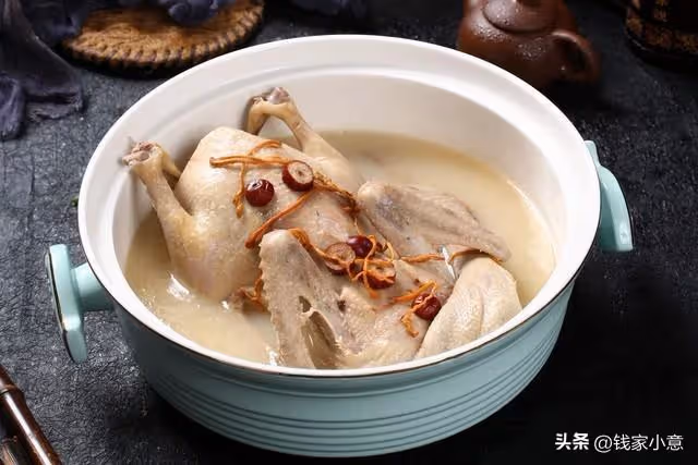 得知我給女兒陪嫁婚房,婆婆帶小叔子哭上門:你侄子婚房還沒著落