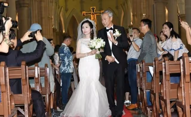 平淡是福!67歲TVB綠葉與妻慶結婚5周年,走出喪妻陰霾譜寫黃昏戀
