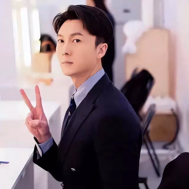 TVB視帝內地登台演唱傳20萬一晚，奪兩屆視帝寶座，稱感到迷茫