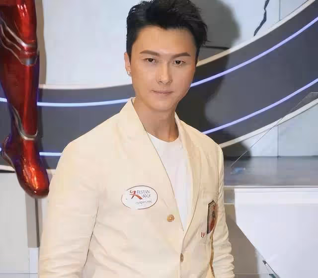 TVB視帝內地登台演唱傳20萬一晚，奪兩屆視帝寶座，稱感到迷茫