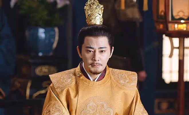 安樂傳：韓仲遠到死都不知，被帝承恩算計，讓她做太子妃送她暗衛