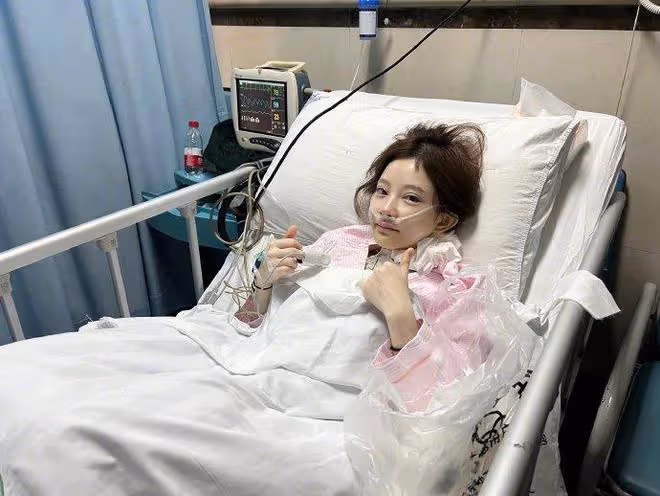 馮提莫患惡性甲狀腺癌,手術後曬照惹人憐,曝光患病原因