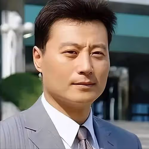 任程偉:她陪我住7年地下室,沒車沒房就結婚,成名後哪敢拋棄?
