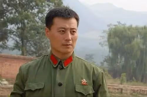 任程偉:她陪我住7年地下室,沒車沒房就結婚,成名後哪敢拋棄?
