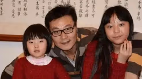 任程偉:她陪我住7年地下室,沒車沒房就結婚,成名後哪敢拋棄?