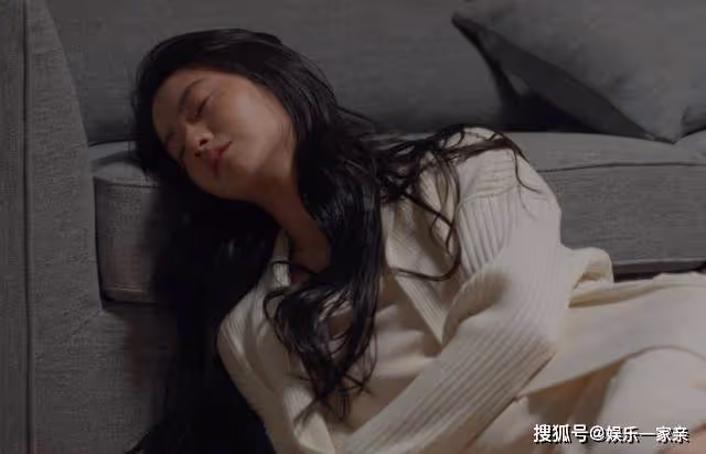 《曾少年》分手後,私生活糜爛的肖千喜,把娛樂圈的規則玩明白了