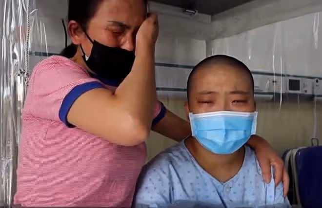 漂亮女孩移植後容顏大變,堂哥賣婚房救妹妹導致女友告吹:不後悔