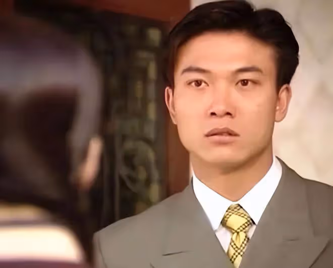 知名港星領老人優惠證被嘲丟人!本人大方回應,開工廠身家豐厚