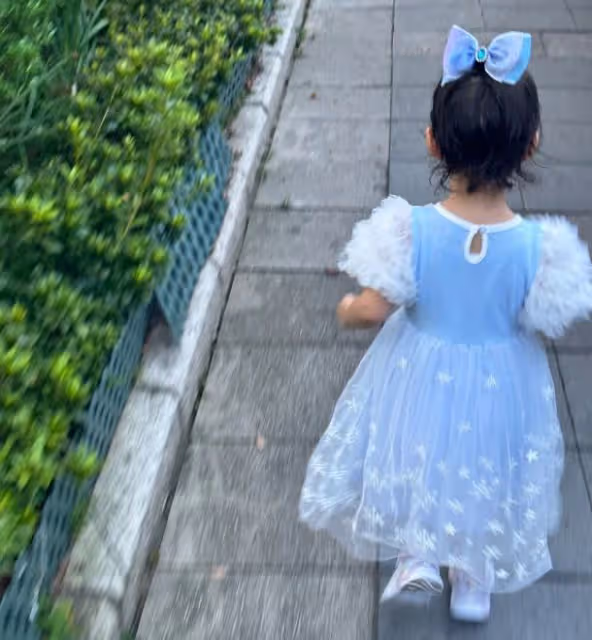 張馨月帶3歲格格回爺爺家,林峰爸媽對孫女十分寵愛