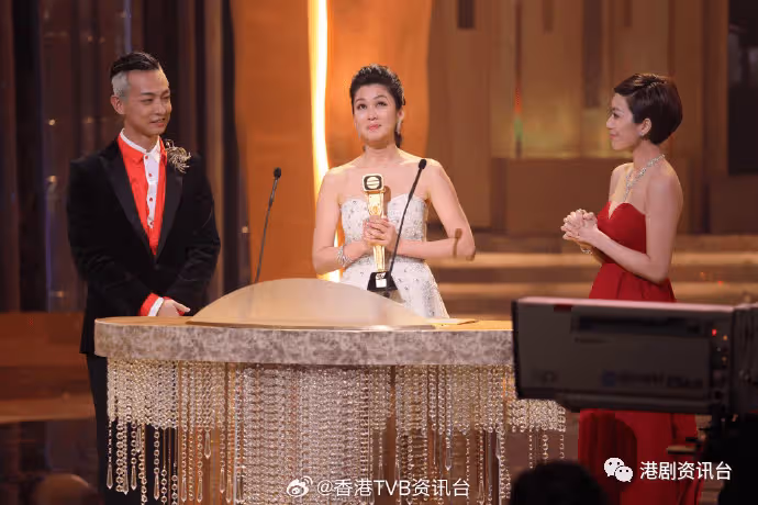 超大眼被網民質疑整容?38歲TVB甜美公主雙眼皮深邃又圓潤