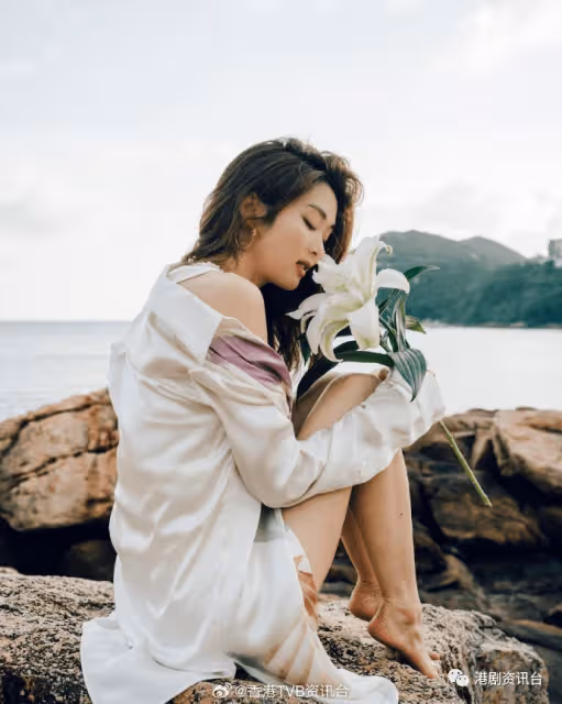 超大眼被網民質疑整容?38歲TVB甜美公主雙眼皮深邃又圓潤