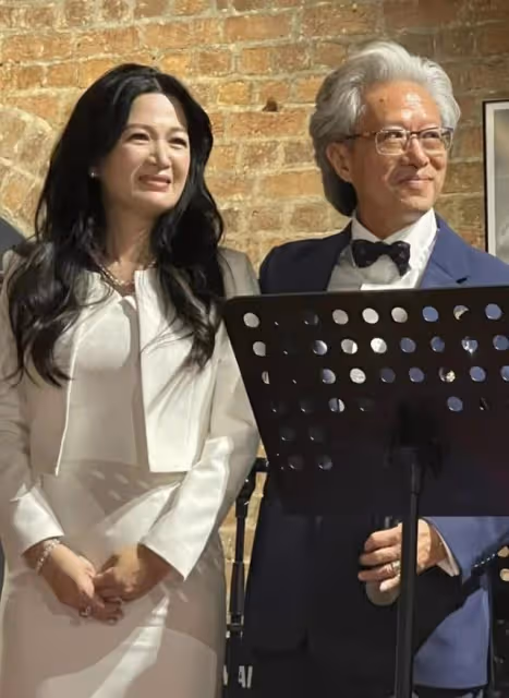 甜蜜!知名女星與夫宴請親朋慶結婚周年,離婚再嫁8億富商成闊太