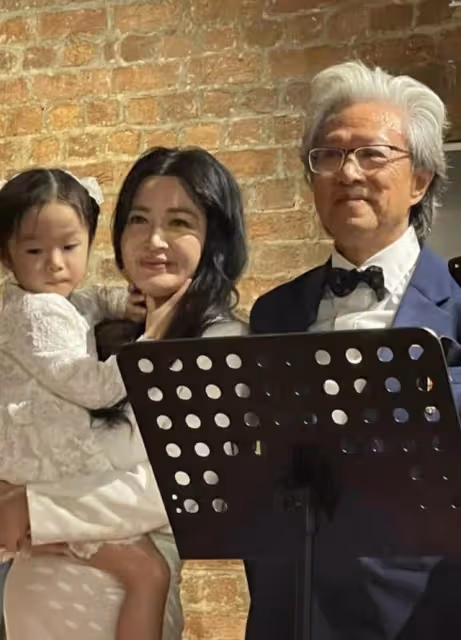 甜蜜!知名女星與夫宴請親朋慶結婚周年,離婚再嫁8億富商成闊太