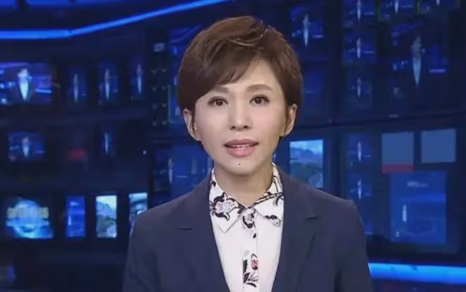 歐陽夏丹現身上海遊玩,追憶剛工作時的美好時光,對央視隻字不提