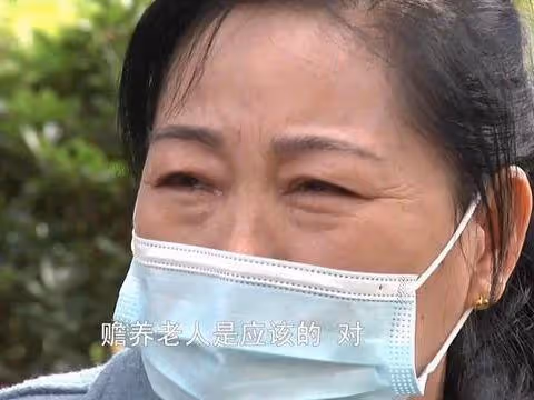 不滿兒媳沒生孫子,夫妻吵架被婆婆暴揍,兒媳:有問題的那個是你兒子