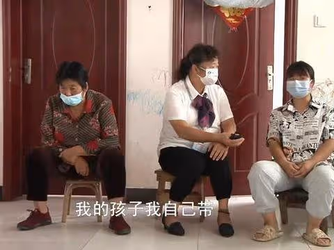 兒媳懷疑婆婆裝病不願帶娃,發飆狂砸婆家,兒媳:都不知道心疼我