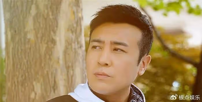 執子之手,與子偕老!「百變影帝」於和偉功成名就,離不開她