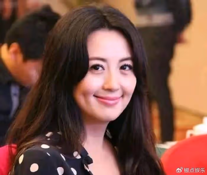 執子之手,與子偕老!「百變影帝」於和偉功成名就,離不開她
