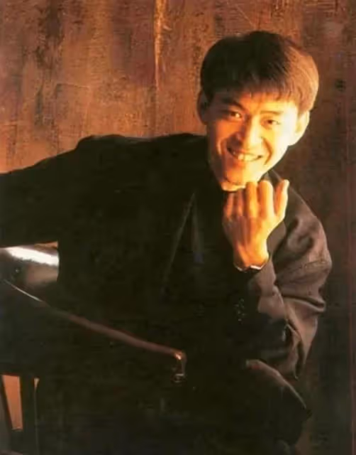 庹宗華9歲出道,10歲約會林青霞,57歲猥褻空姐,一手好牌打爛