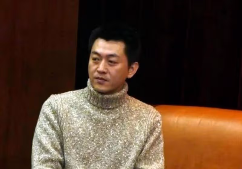 庹宗華9歲出道,10歲約會林青霞,57歲猥褻空姐,一手好牌打爛