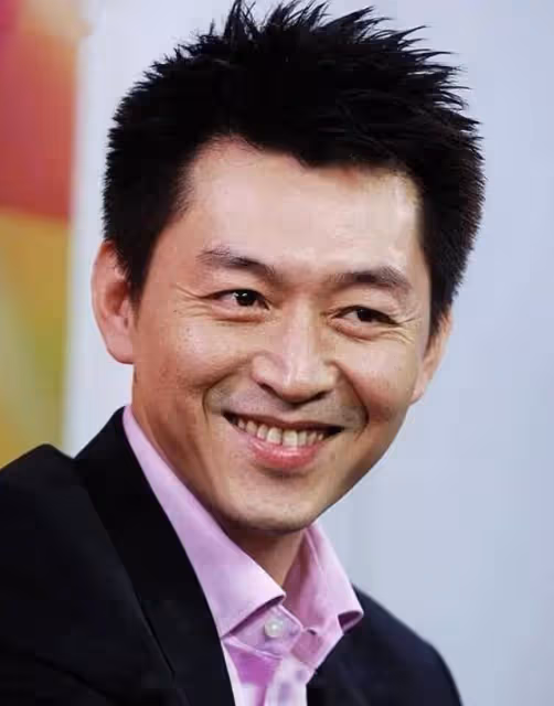 庹宗華9歲出道,10歲約會林青霞,57歲猥褻空姐,一手好牌打爛