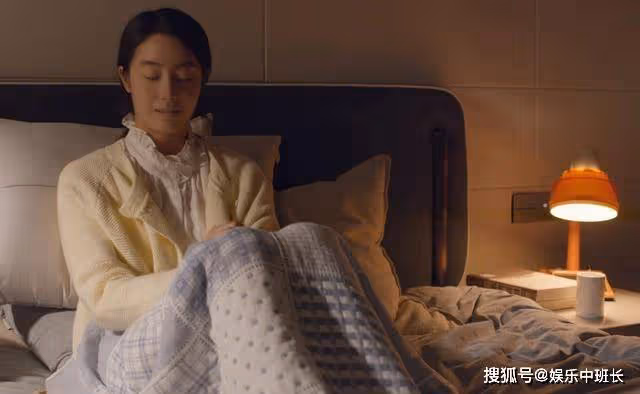 《曾少年》有了錢丟了命,肖千喜的命運,像極了床頭的那盞破燈