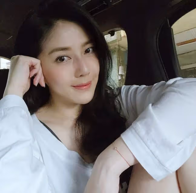 43歲韓瑜近照仍貌美,因生不出娃離婚,前夫孫協志戀上小10歲女星