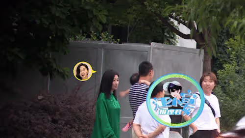 朱珠獲老公孩子探班,1歲女兒推開媽媽拒絕親密互動,卻超粘爸爸