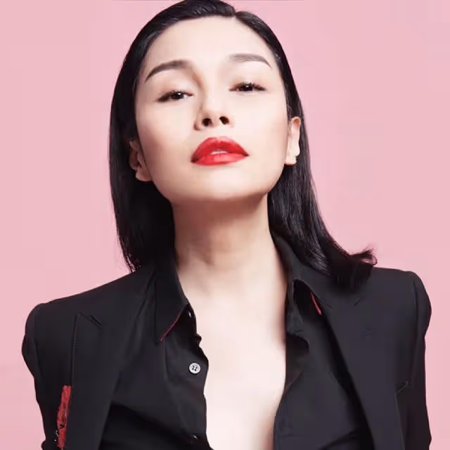 恭喜!香港知名女星突然宣布結婚,因五官硬朗被質疑是變性人