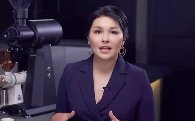 恭喜!香港知名女星突然宣布結婚,因五官硬朗被質疑是變性人