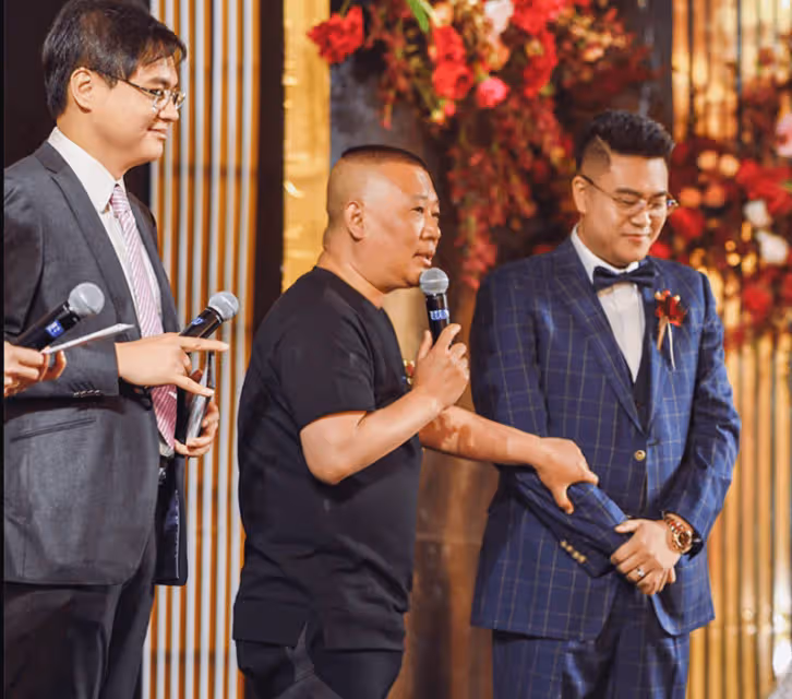 一天3個嫖娼瓜!塗磊遭實名舉報,郭德綱小舅子被捕,王一博躺槍