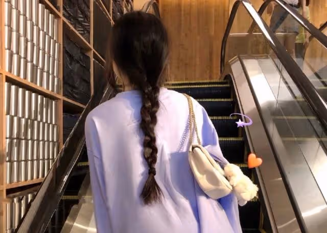 我帶未來兒媳去看給她準備的婚房,沒想到她卻打算把房子給她弟