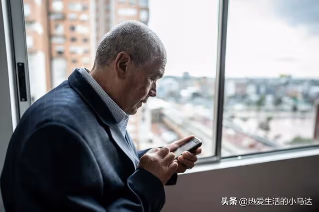 賣房給兒子換新房,看了兒子家的房產證後,我卻把兒子告上了法庭