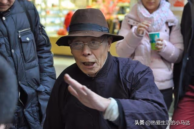 賣房給兒子換新房,看了兒子家的房產證後,我卻把兒子告上了法庭