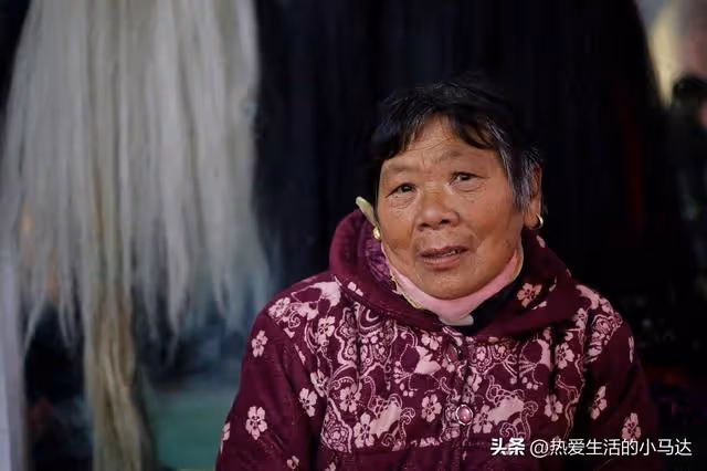 有房有退休金的我,晚年做過最蠢的事,就是讓親妹來家裡抱團養老