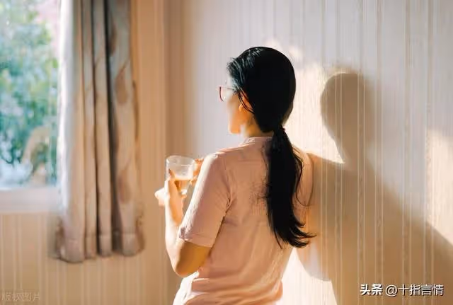 婆婆眼紅我給我媽買金買銀,我當著她面打電話後,婆婆:不敢要了
