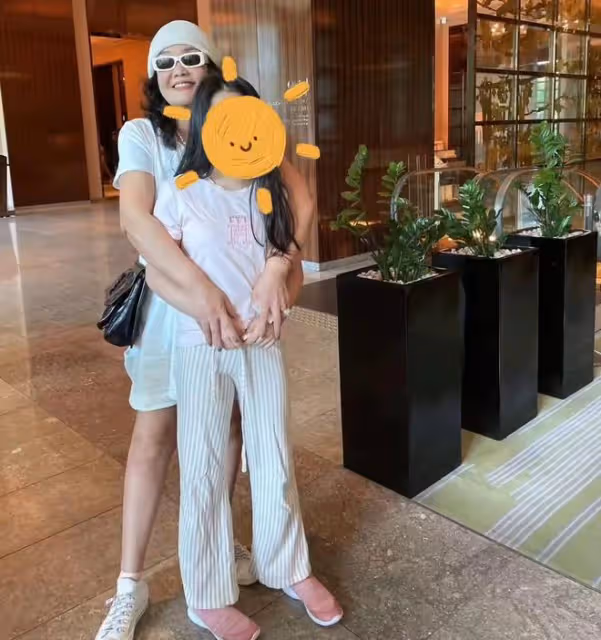 汪小菲和兒女在日本被偶遇,兒子抱著平板惹爭議,被指沉迷於遊戲