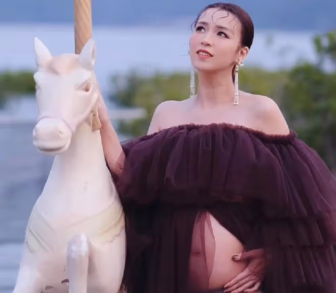 41歲女星宣布二胎得子!高齡懷孕打100針保胎,太痛苦考慮切子宮