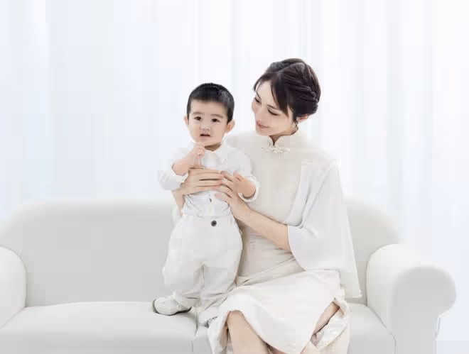 張天愛前男友李子峰官宣離婚,此前被爆疑似孕期出軌,兒子才1歲