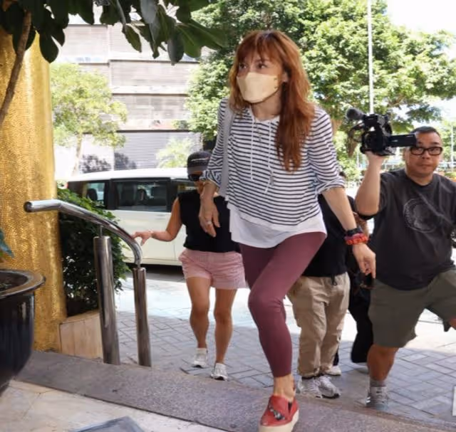 李玟老公露出真面目,上百套名貴禮服不翼而飛!網友吐槽吃相難看