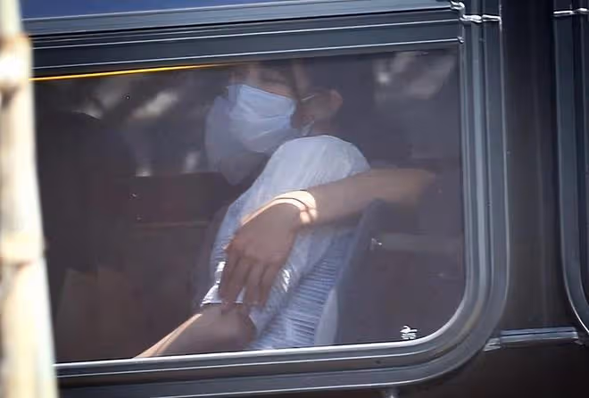 日本真子公主最新亮相!和駙馬爺在紐約坐公交真艱苦,摟著卻很甜