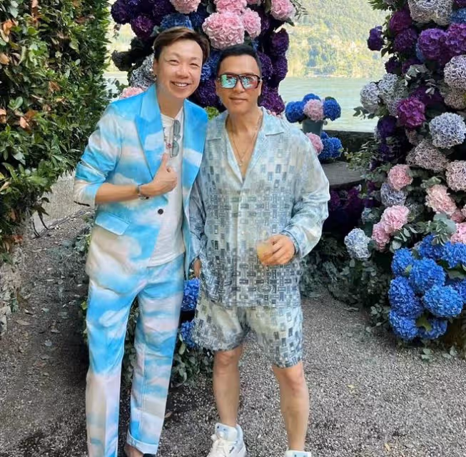 甄子丹60大壽眾星雲集!與前妻所生大兒子罕露面,家族合影站角落