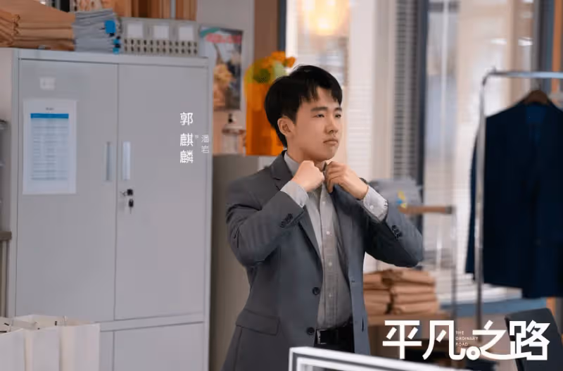 好傢夥,央視《平凡之路》首播就差評一片,觀眾差評理由出奇一致