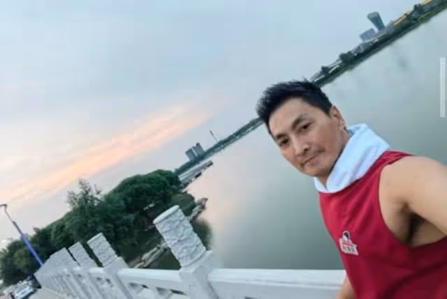 委屈!63歲知名港星領老人證遭嘲諷,被指身家過億不應享受該福利