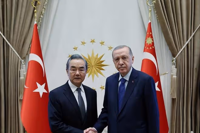 王毅接任外長後首訪土耳其,土總統和外長接連作出承諾,反對美國