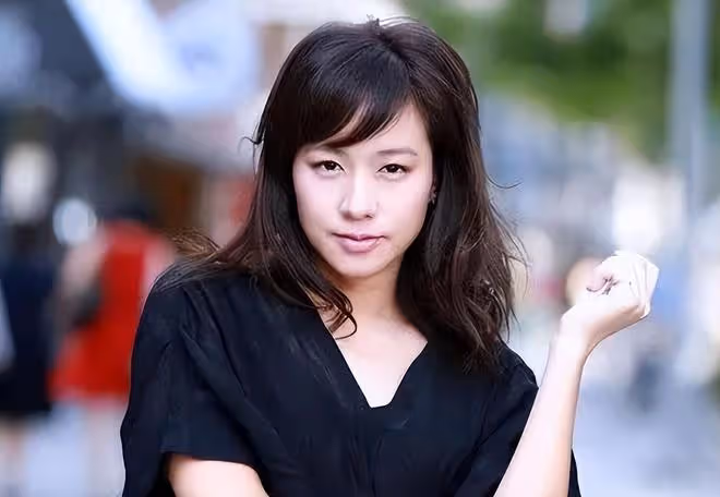 林嘉欣被曝婚變!無視小三非議嫁導演,結婚13年傳性格不合分居