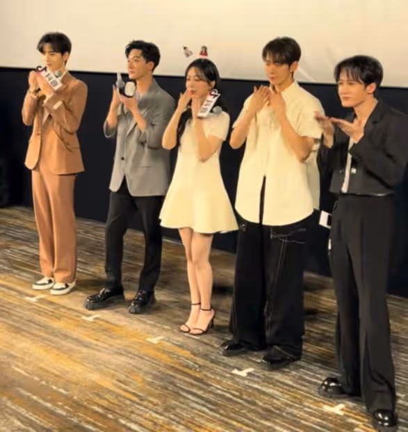 《長相思》舉行見面會,檀健次一口氣跳三段舞蹈,腳上厚底鞋搶鏡