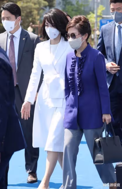韓最美第一夫人戴31萬項鍊沒申報,1000億工程為她改道,坑夫能手