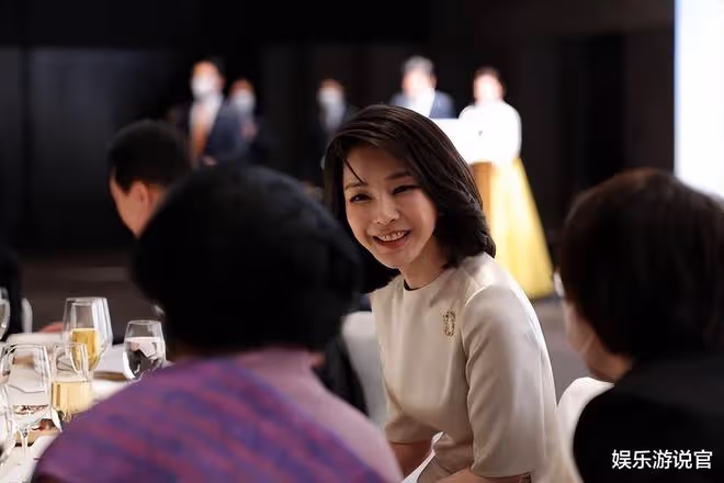 韓最美第一夫人戴31萬項鍊沒申報,1000億工程為她改道,坑夫能手