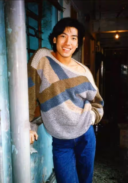 從文藝男神到「自毀前程」,59歲的「烏鴉哥」張耀揚經歷了什麼?